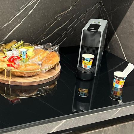 Lagi Suites Неаполь Экстерьер фото