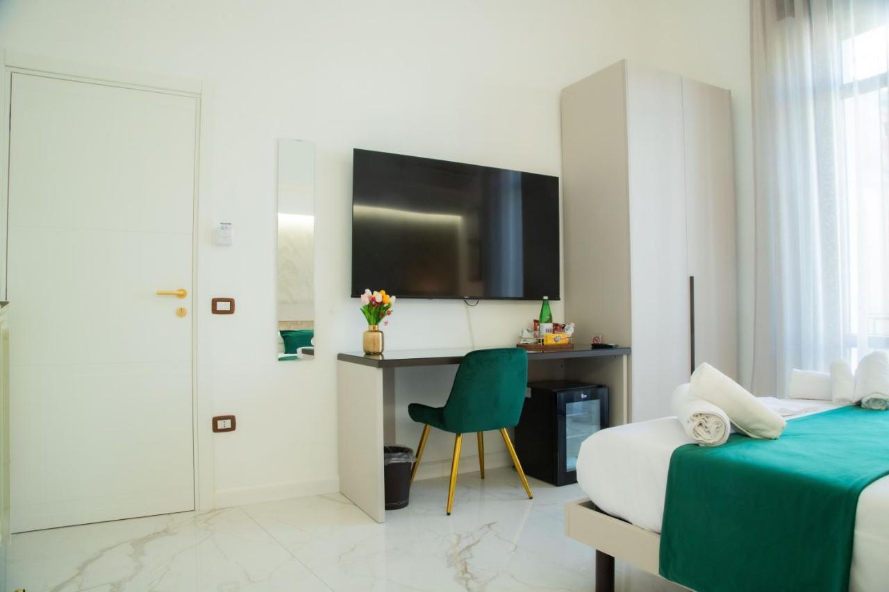 Lagi Suites Неаполь Экстерьер фото
