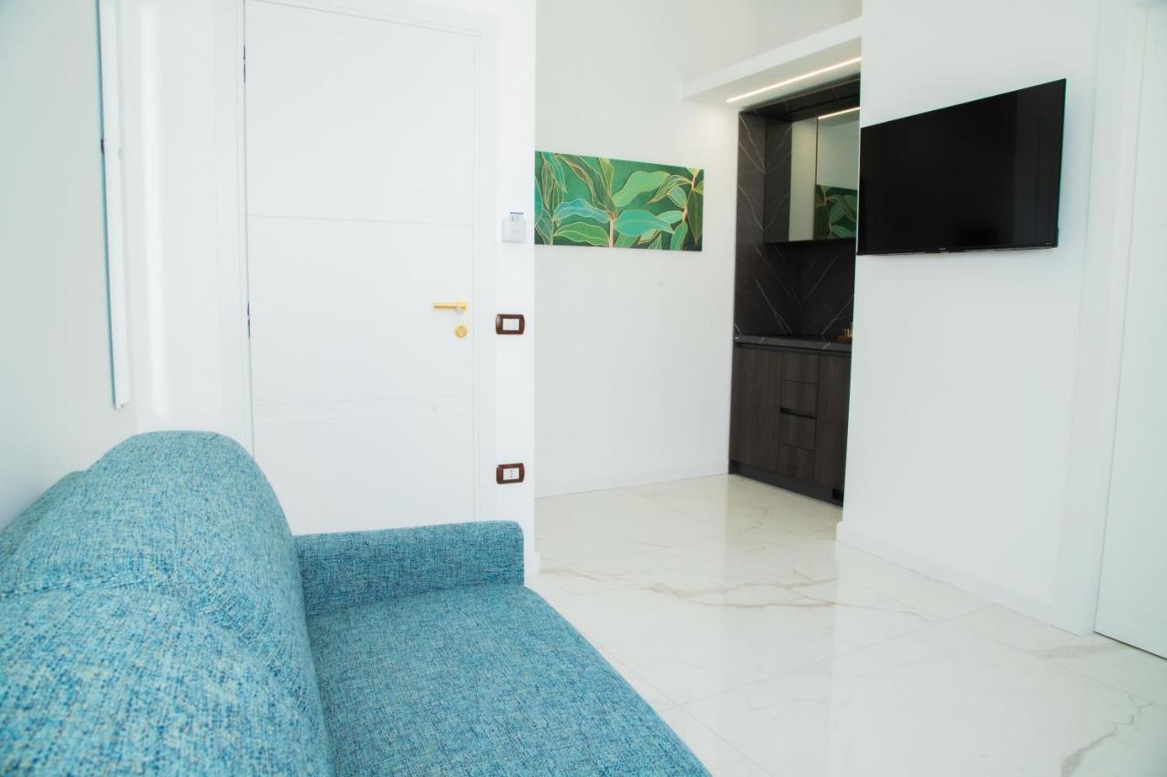 Lagi Suites Неаполь Экстерьер фото