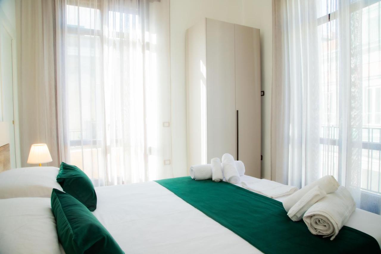 Lagi Suites Неаполь Экстерьер фото