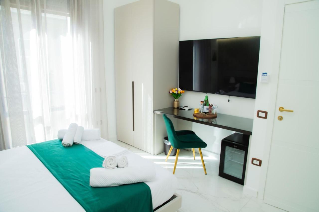 Lagi Suites Неаполь Экстерьер фото