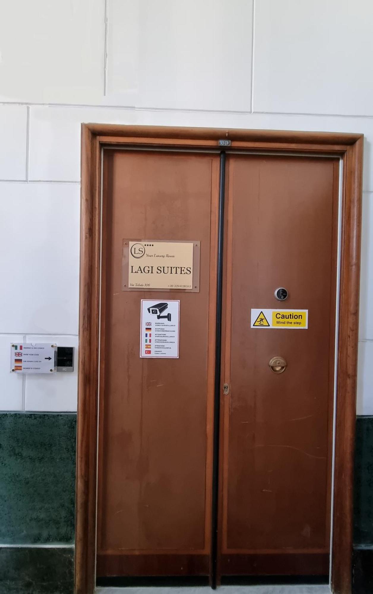 Lagi Suites Неаполь Экстерьер фото
